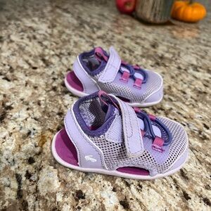 See kai run water shoe